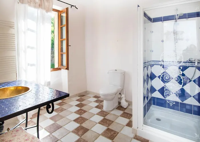 Domaine De La Cledette Grand بيت للعطل Colognac